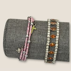 Set of 2 Bracelets silver tones & adjustable